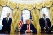 算命最准美国国会预算办公室称共和党税收法案将使财政赤字增加2.4万亿美元